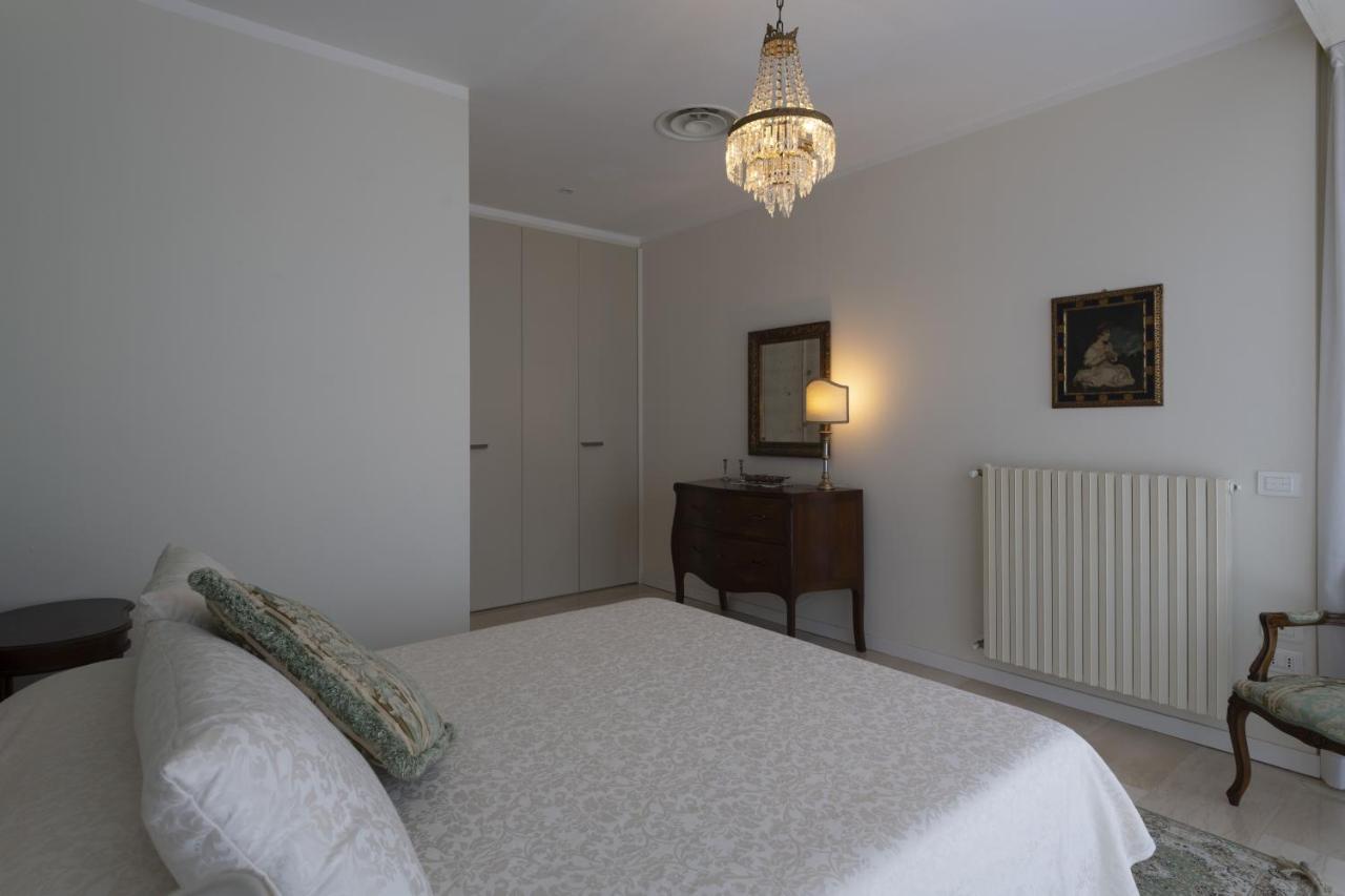 Casa Lazzarini Luxury Apartment Πέζαρο Εξωτερικό φωτογραφία