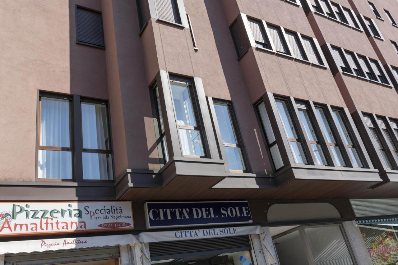 Casa Lazzarini Luxury Apartment Πέζαρο Εξωτερικό φωτογραφία